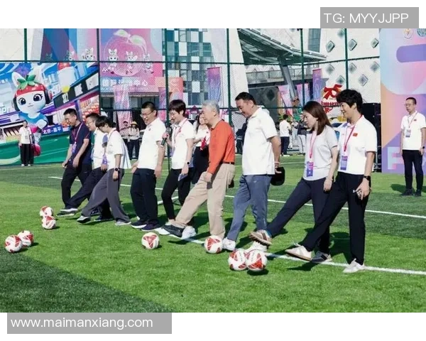 全球绿茵闪耀瞬间纵览足球星潮风云与传奇荣耀 全球绿茵闪耀瞬间纵览足球星潮风云与传奇荣耀