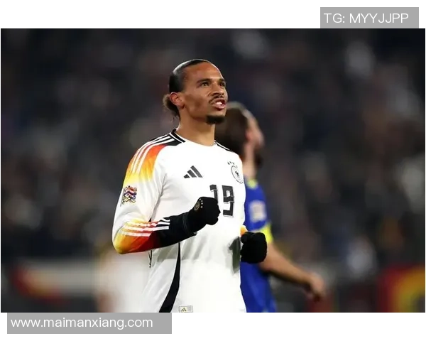 足球球星的成长之路:从青训到世界顶级舞台的奋斗历程与挑战