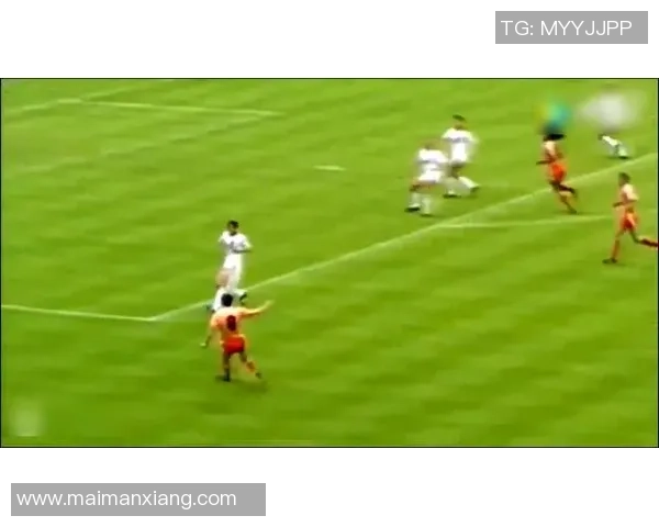 足球巨星迎来男婴继承足球基因球迷期待未来接班人闪耀赛场